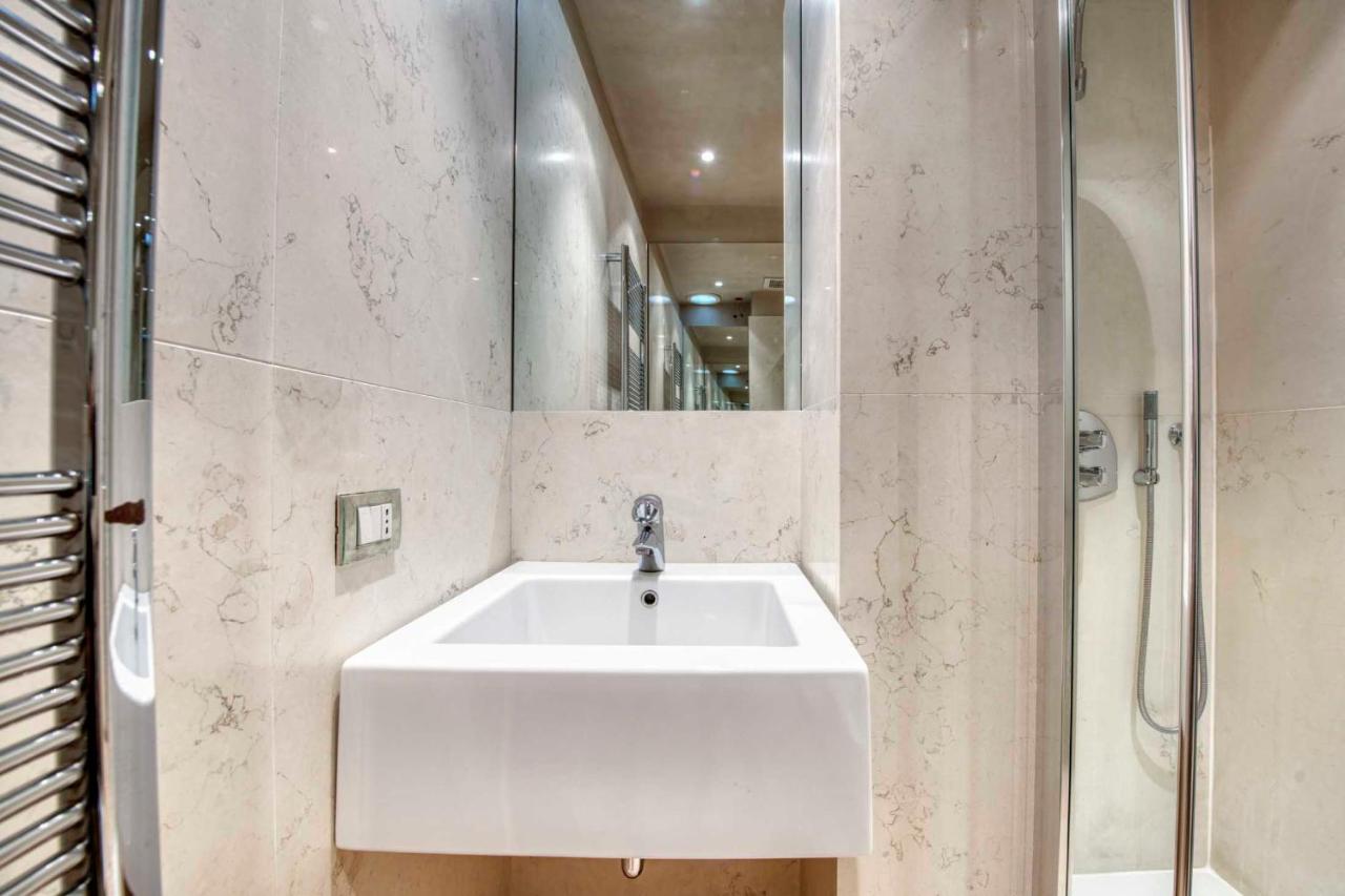 Apartmentsarena - Suite Mercatorum - Piazza Erbe Βερόνα Εξωτερικό φωτογραφία