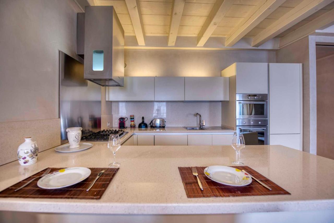 Apartmentsarena - Suite Mercatorum - Piazza Erbe Βερόνα Εξωτερικό φωτογραφία