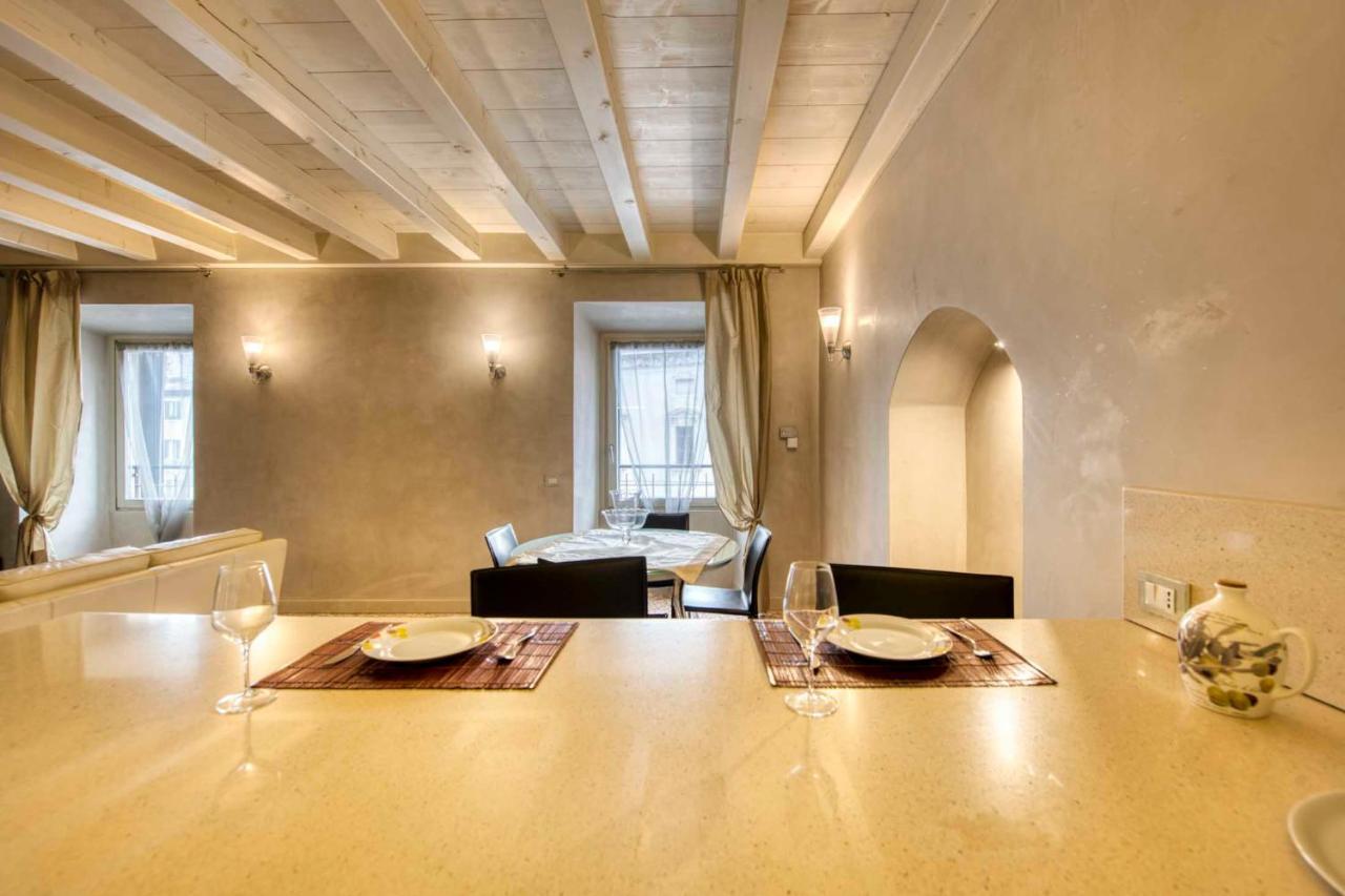 Apartmentsarena - Suite Mercatorum - Piazza Erbe Βερόνα Εξωτερικό φωτογραφία