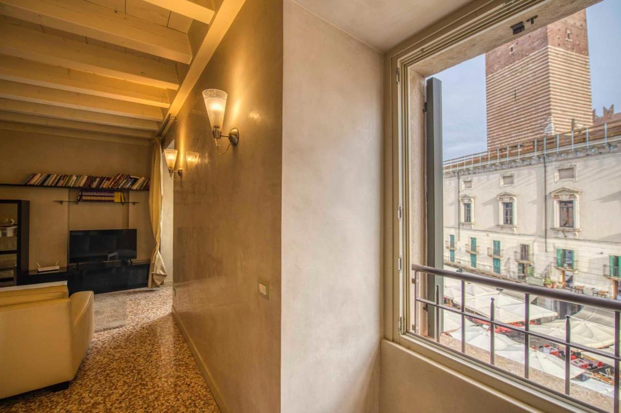 Apartmentsarena - Suite Mercatorum - Piazza Erbe Βερόνα Εξωτερικό φωτογραφία