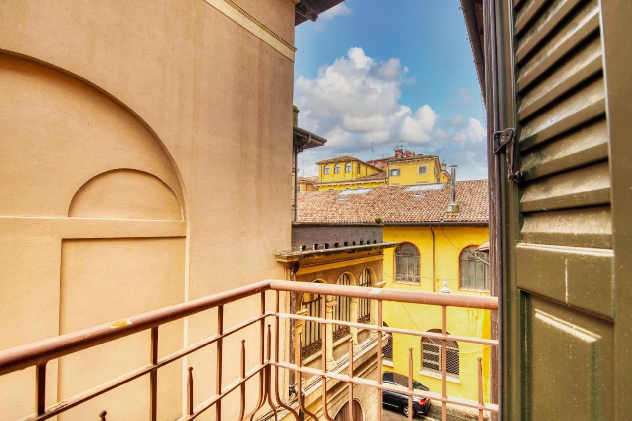 Apartmentsarena - Suite Mercatorum - Piazza Erbe Βερόνα Εξωτερικό φωτογραφία